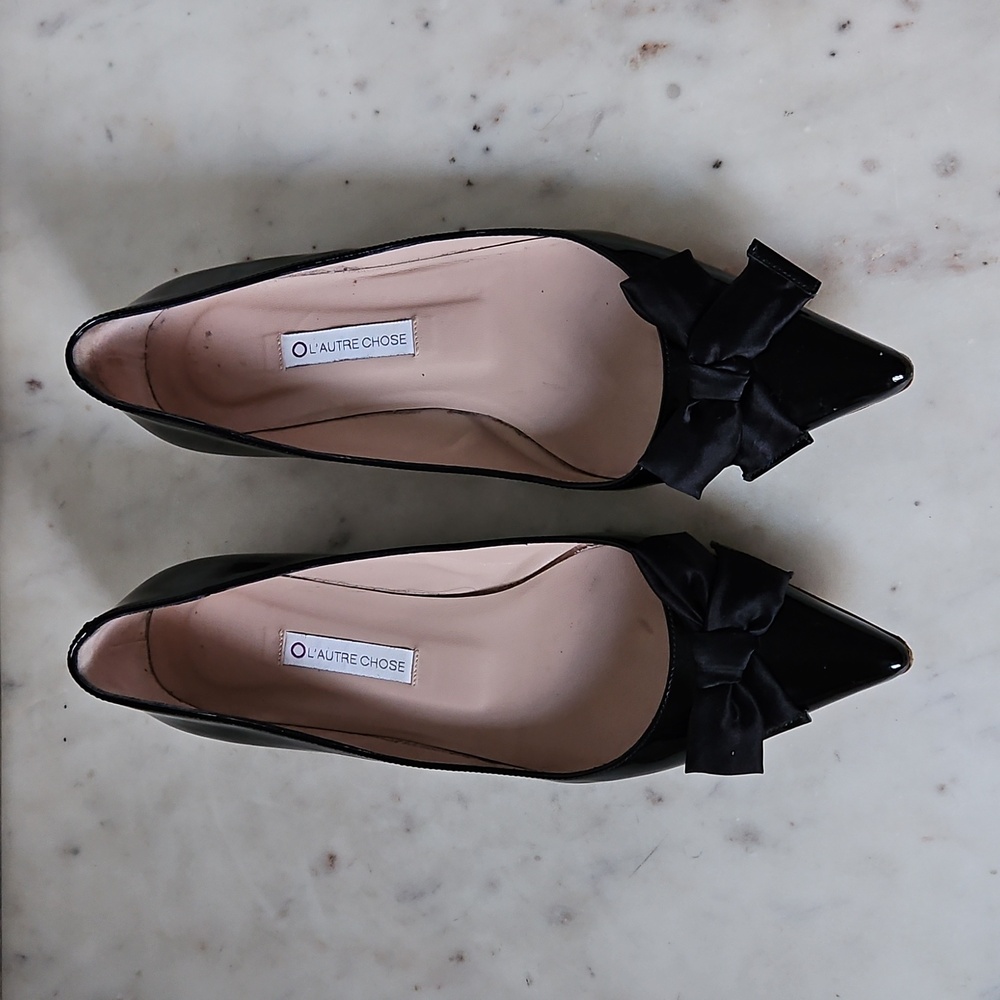 L'AUTRE CHOSE: black patent leather satin bow flats